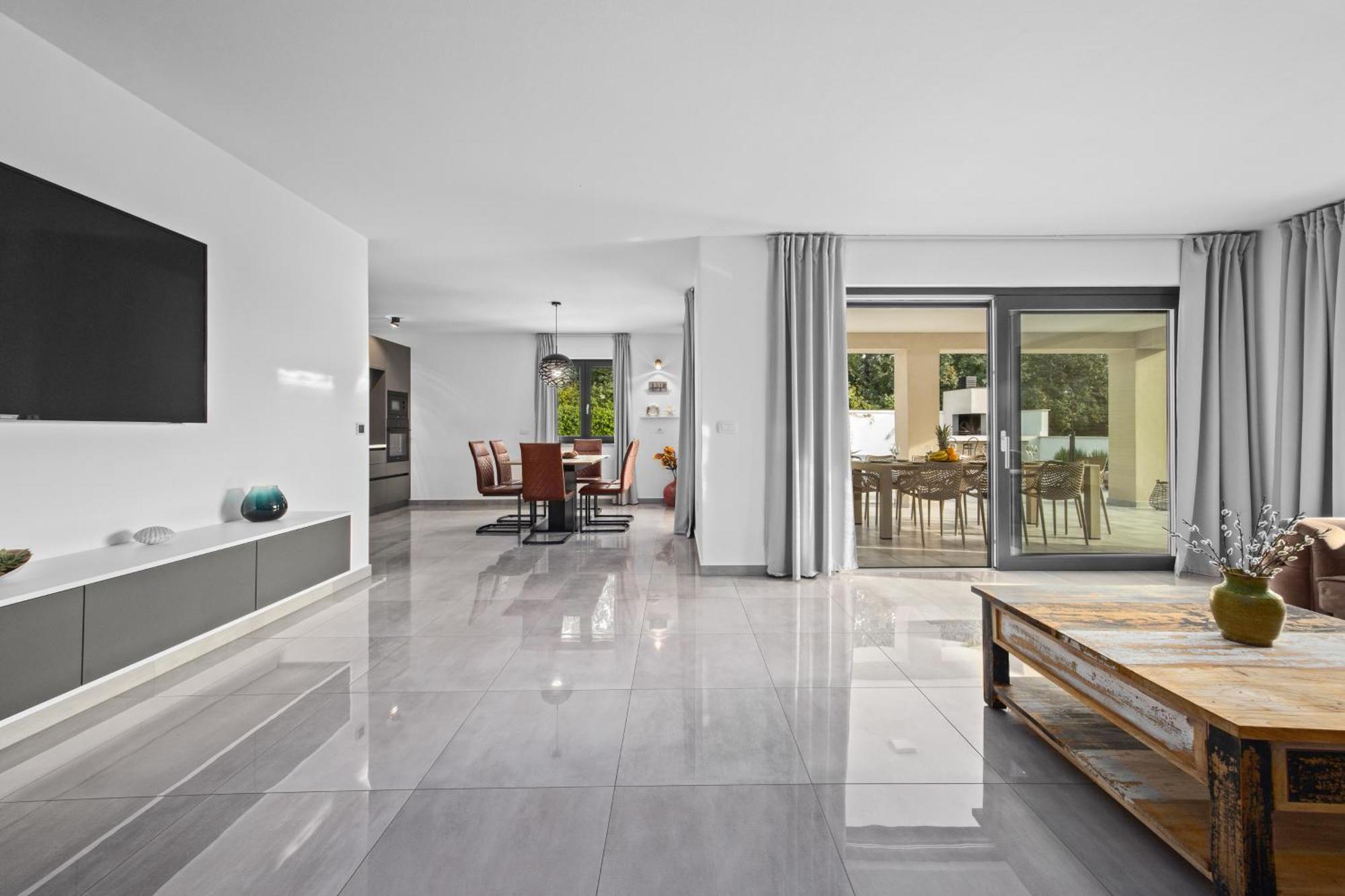 Special Offer! New Luxury Apartment With Pool, Fitness, Outdoor Bar&Grill Buje Exterior foto
